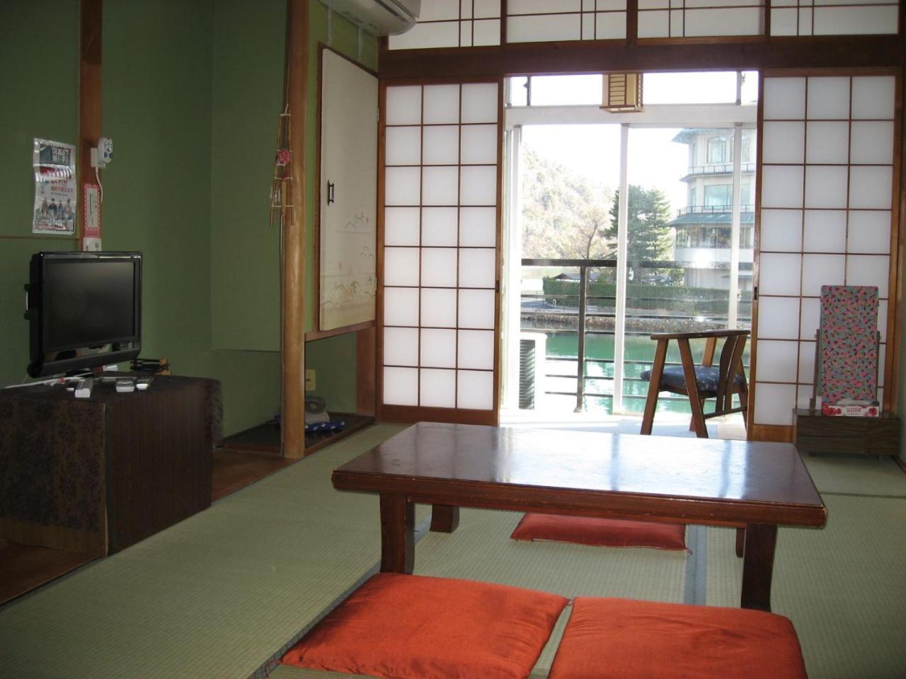Ryokan Nakaya Тойохаши Екстериор снимка